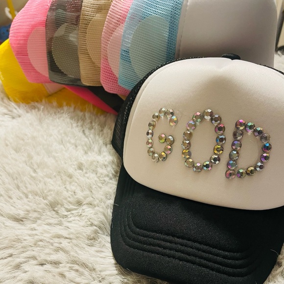 🫶🏼 GOD Trucker Cap NEW with Crystal Embellishments - Picture 3 of 6